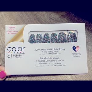 Retired! Holidaze Color Street Nail Polish Strips